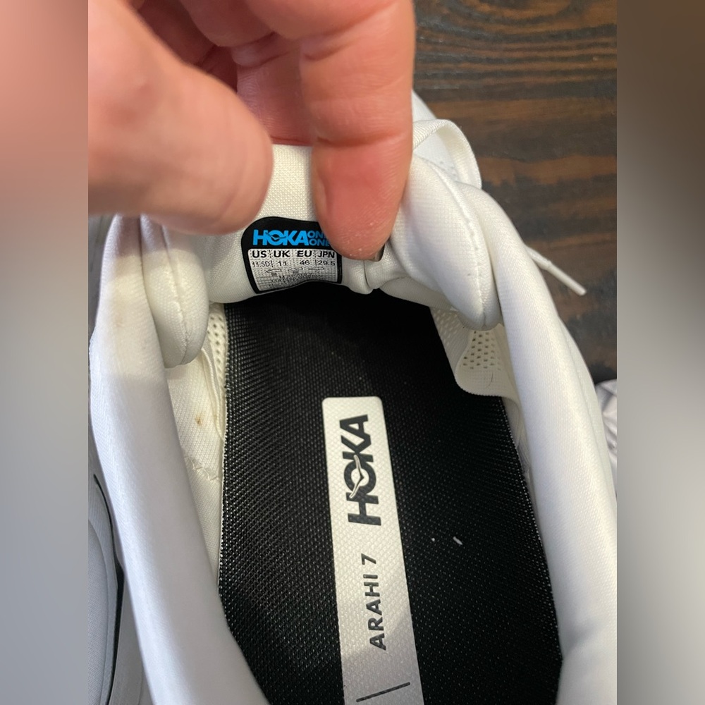 Hoka Arahi 7 Sneakers - Picture 6 of 10